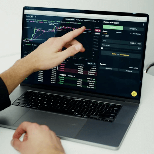 Vârf Finspire ilustrare de analiză a performanței